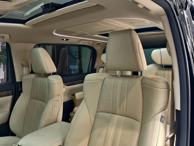 Toyota Vellfire — Фото автомобиля 16
