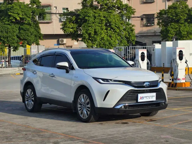 Toyota Harrier — Фото автомобиля 4