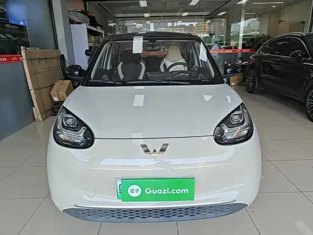 Wuling Bingo — Фото автомобиля 2