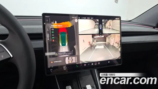 Tesla Model Y — Фото автомобиля 12