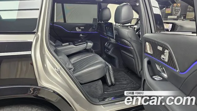 Mercedes-Benz GLS-Class — Фото автомобиля 12