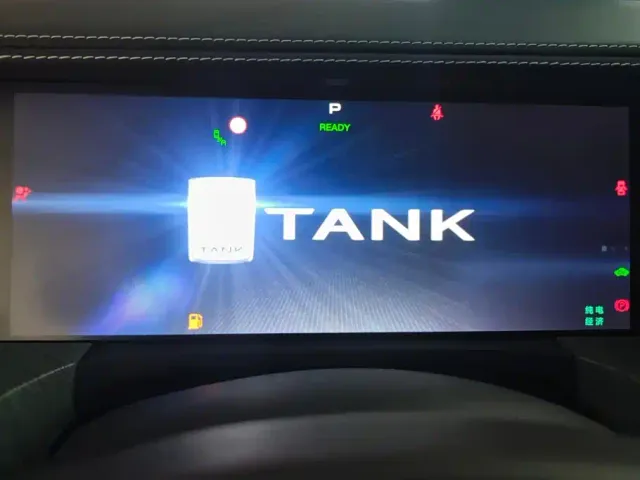 Tank Tank 500 EV 2025 Hi4-Z — Фото автомобиля 14