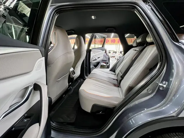 BYD Song Pro — Фото автомобиля 13