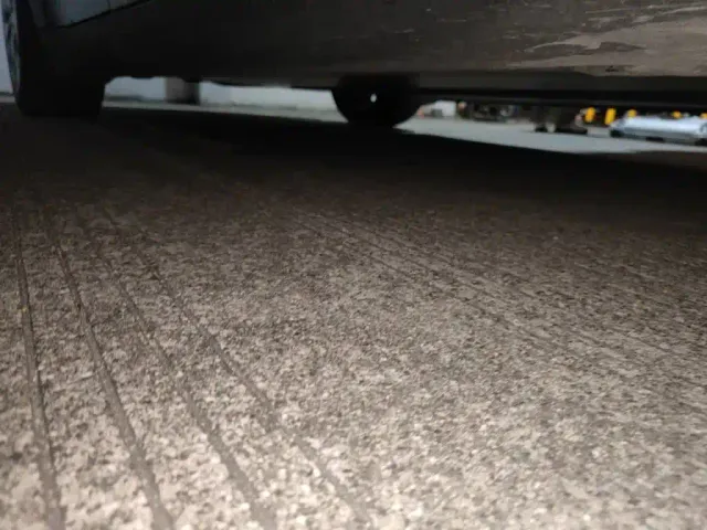 Tesla Model Y — Фото автомобиля 17