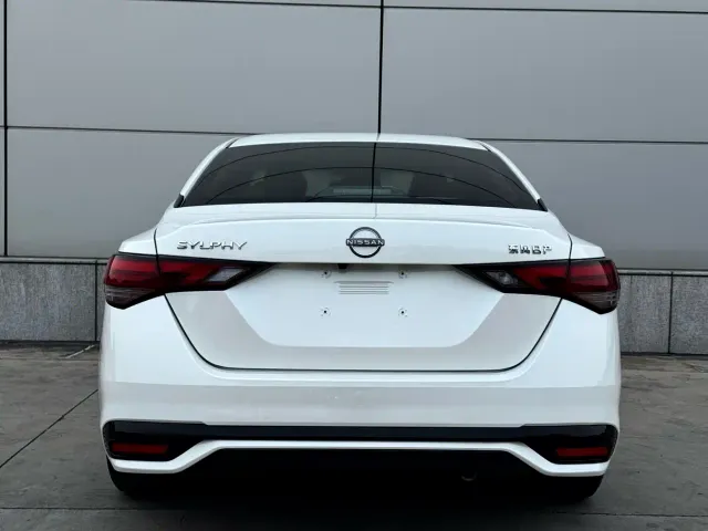 Nissan Sylphy — Фото автомобиля 5