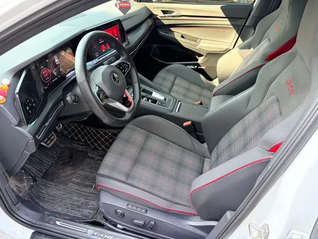 Volkswagen Golf GTI — Фото автомобиля 5