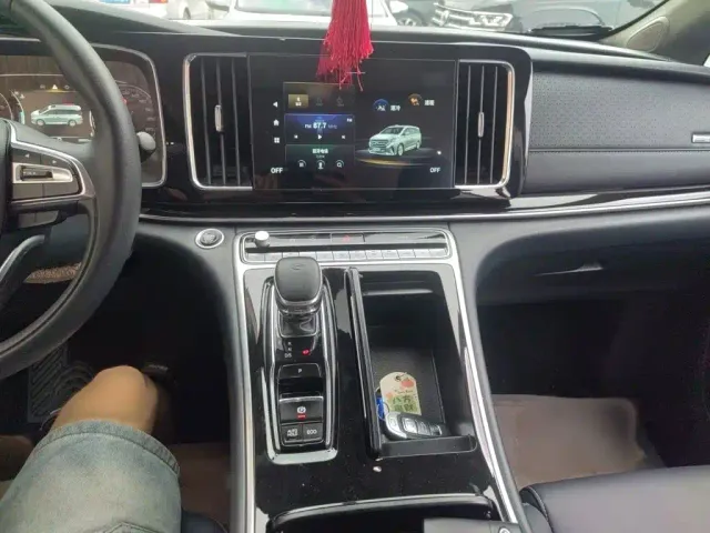 GAC Trumpchi M8 — Фото автомобиля 5