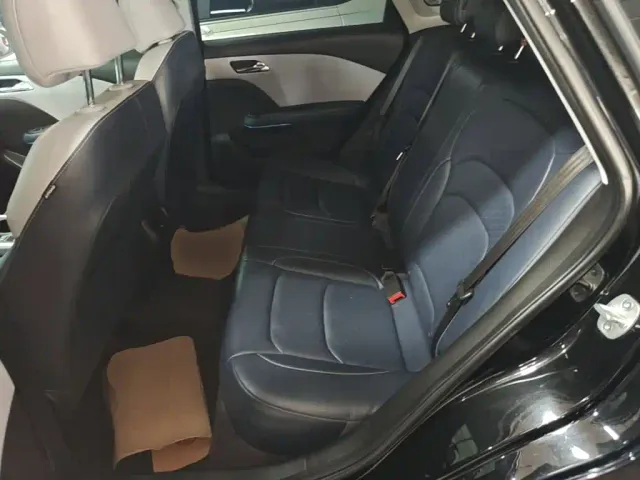 Chevrolet Monza — Фото автомобиля 16