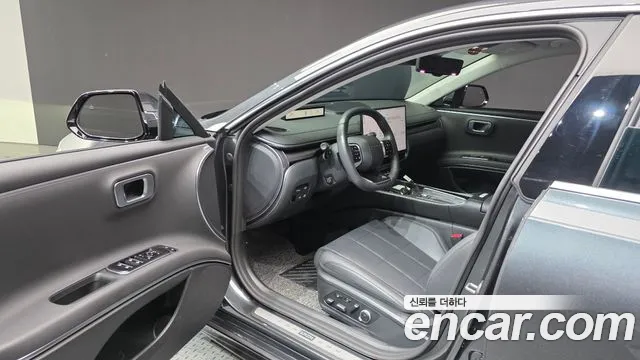Hyundai Grandeur GN7 — Фото автомобиля 10