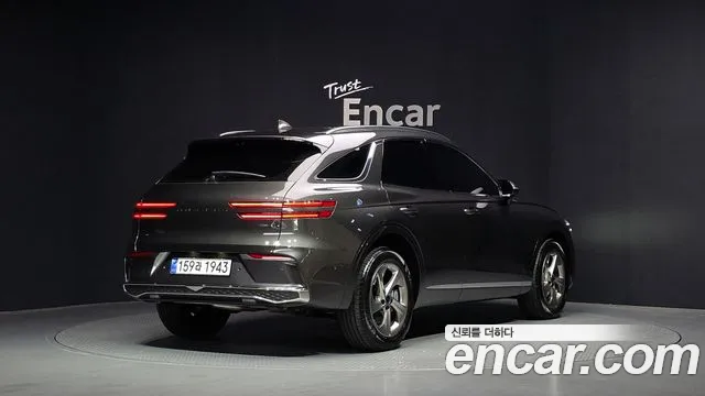 Genesis GV70 2.5T Бензин AWD — Фото автомобиля 2