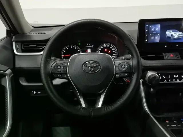 Toyota RAV4 — Фото автомобиля 11