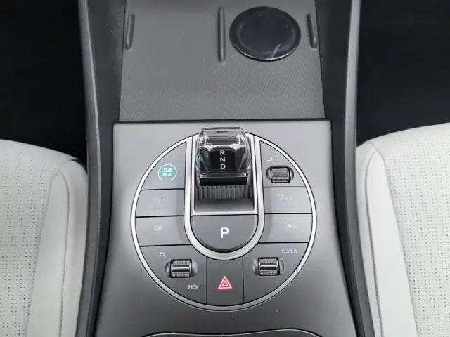 BYD Seal 05 DM-i — Фото автомобиля 13