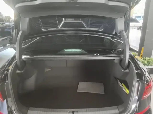 Volkswagen Passat — Фото автомобиля 18