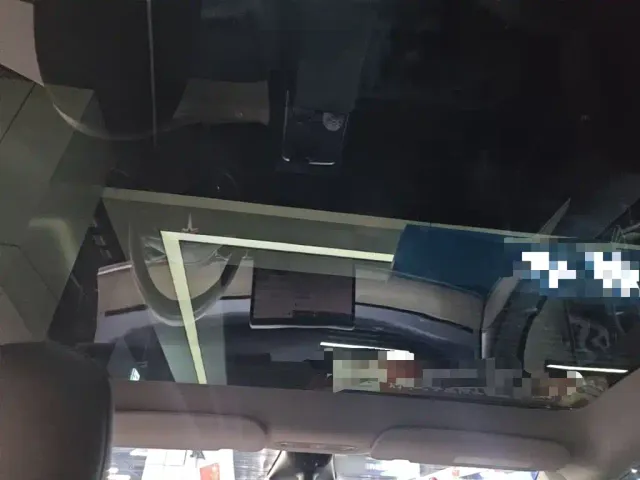 Tesla Model Y — Фото автомобиля 17