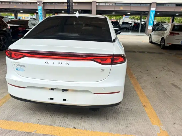 GAC Aion S — Фото автомобиля 7