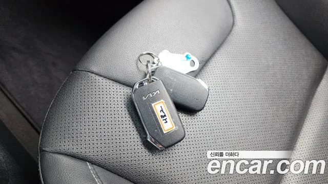 Kia Niro Niro Plus Air — Фото автомобиля 25