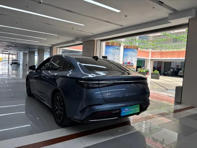 BYD Seal 07 DM-i — Фото автомобиля 7