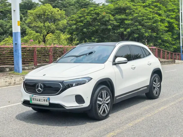 Фотография автомобиля — Mercedes-Benz EQA