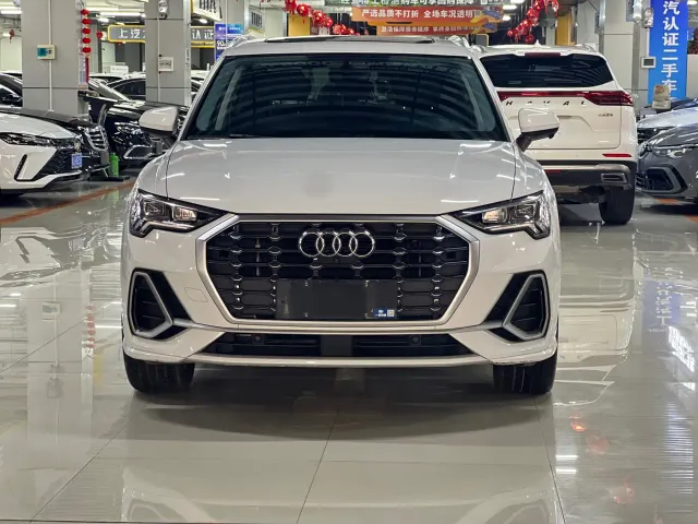 Audi Q3 — Фото автомобиля 2