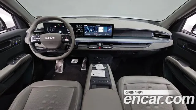 Kia EV9 — Фото автомобиля 6