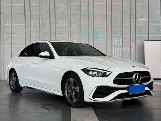 Mercedes-Benz C-Class — Фото автомобиля 4
