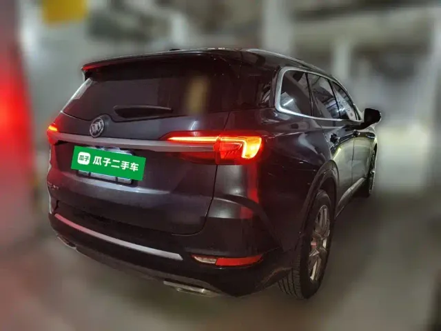 Buick Enclave — Фото автомобиля 4