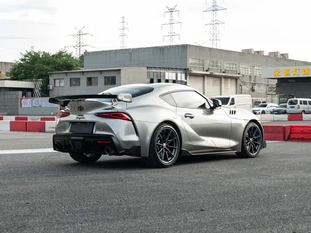 Toyota Supra — Фото автомобиля 4