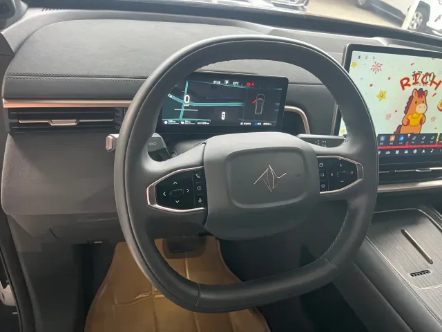 Dongfeng eπ 008 — Фото автомобиля 9