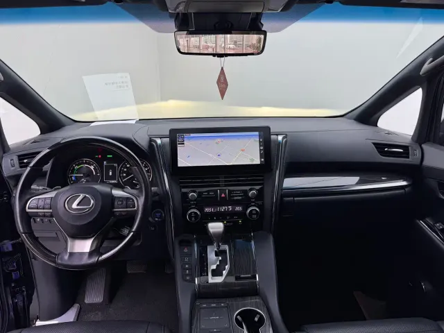 Lexus LM — Фото автомобиля 6