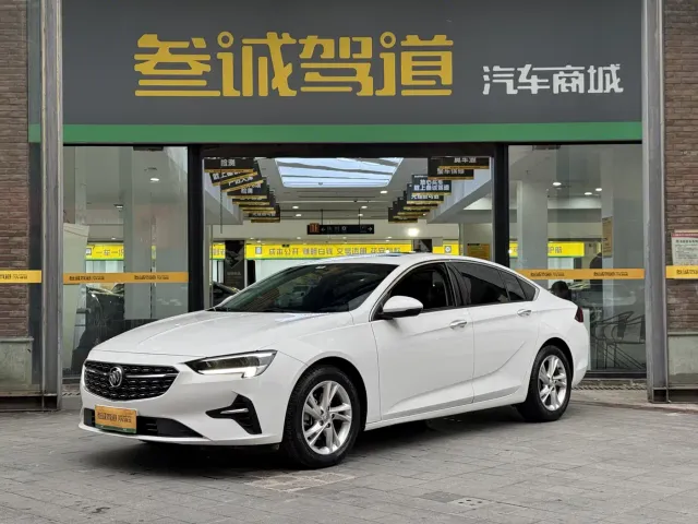 Buick Regal — Фото автомобиля 2