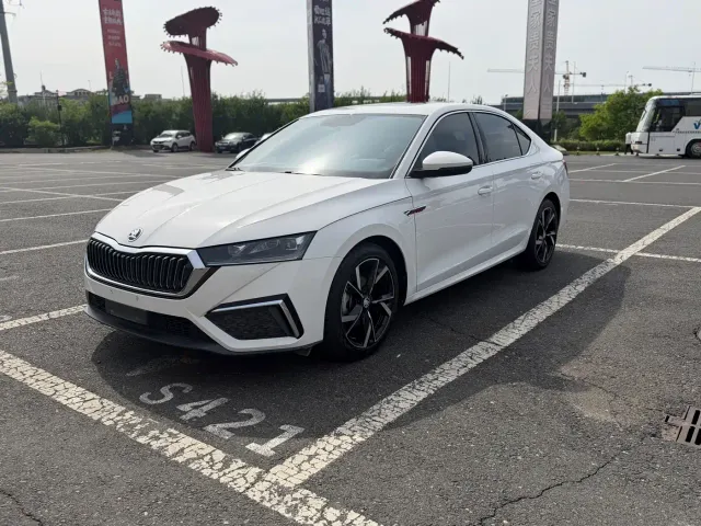 Фотография автомобиля — Skoda Octavia