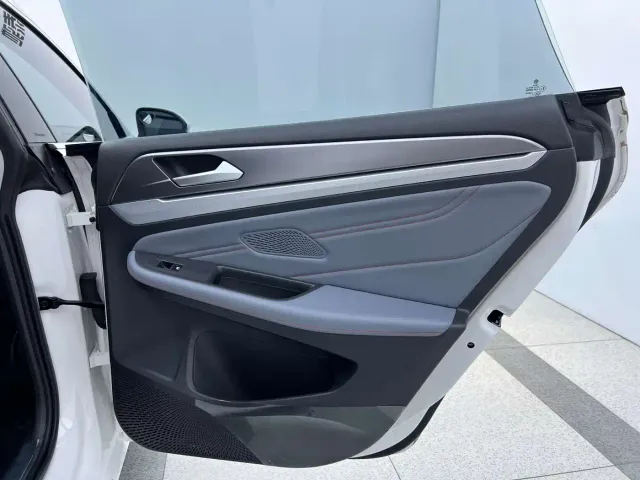 Volkswagen Lamando — Фото автомобиля 17