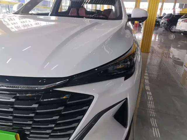 Changan X5 Plus — Фото автомобиля 23