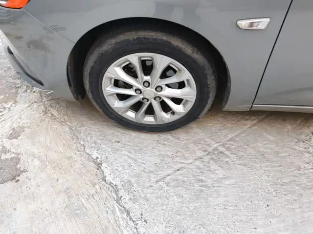 Chevrolet Monza — Фото автомобиля 22