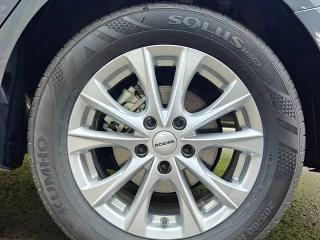 Roewe i5 — Фото автомобиля 8