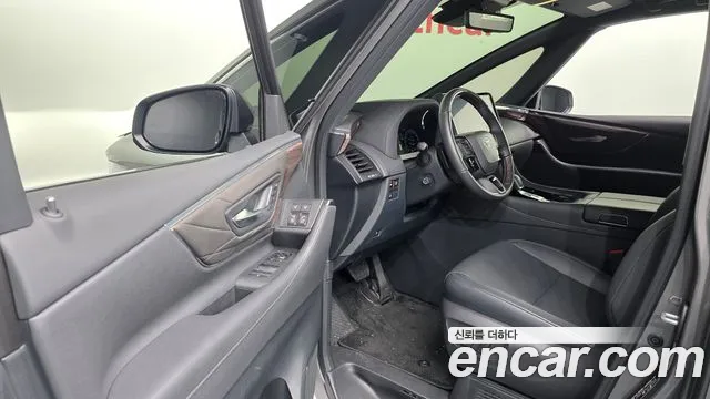 Toyota Alphard — Фото автомобиля 10