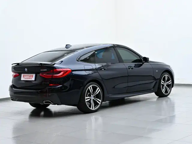BMW 6 Series Gran Turismo — Фото автомобиля 7
