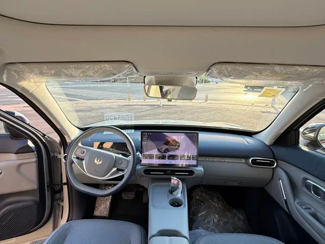 Leapmotor A10 — Фото автомобиля 8