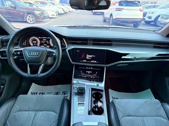 Audi A6L — Фото автомобиля 10