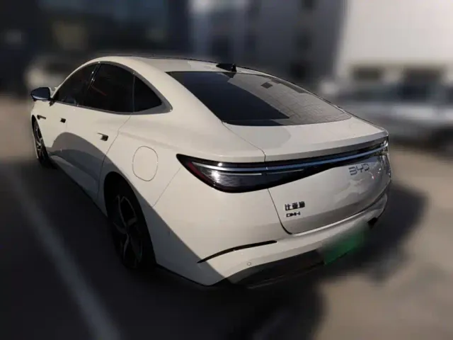 BYD Seal 07 DM-i — Фото автомобиля 6