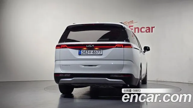 Kia Carnival — Фото автомобиля 4