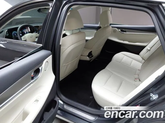 Hyundai Grandeur Новый Grandeur IG — Фото автомобиля 11