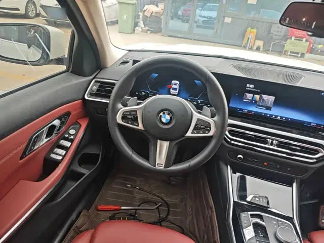 BMW 3 Series — Фото автомобиля 10