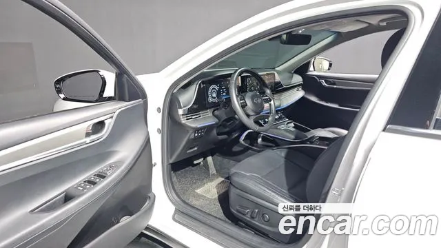 Hyundai Grandeur Grandeur (New) — Фото автомобиля 15
