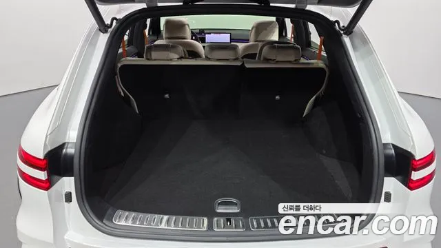 Genesis GV70 — Фото автомобиля 24