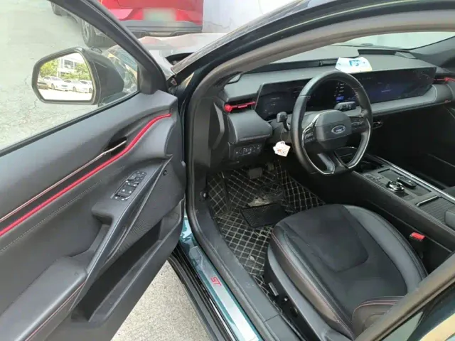 Ford Mondeo — Фото автомобиля 15