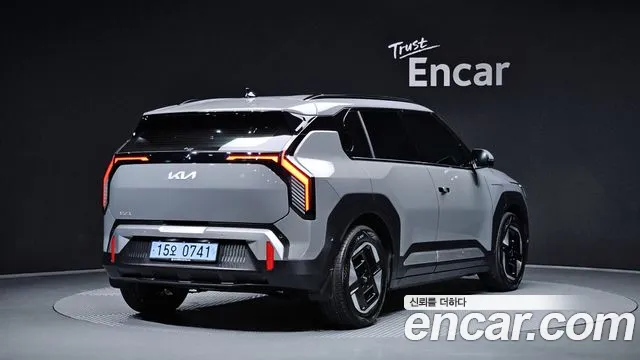 Фотография автомобиля — Kia EV3