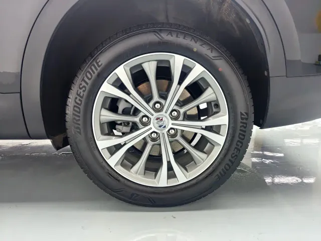 Buick Envision Plus — Фото автомобиля 11