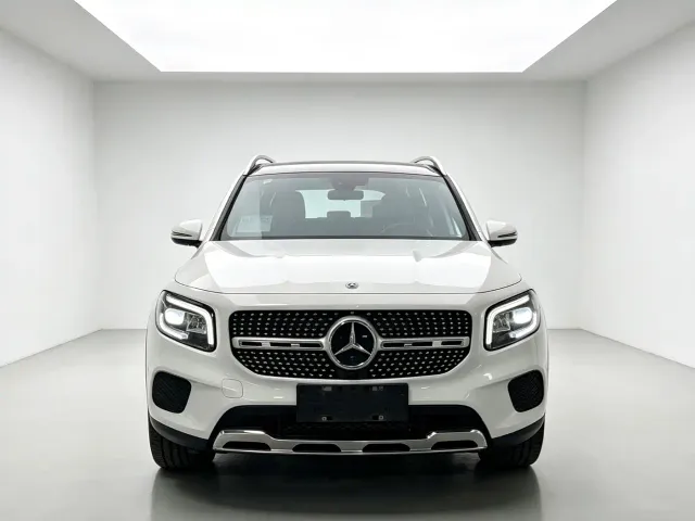 Mercedes-Benz GLB-Class — Фото автомобиля 2