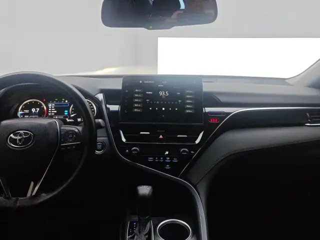 Toyota Camry 2023 2.5G Luxury Edition — Фото автомобиля 13